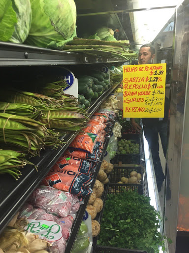 Mexican Grocery Store «El Rancho Supermercado», reviews and photos, 711 N Main St, Shelbyville, TN 37160, USA