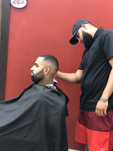 Barber Shop «Headz Up Barber Shop Inc», reviews and photos, 16529 NW 57th Ave, Miami Gardens, FL 33014, USA