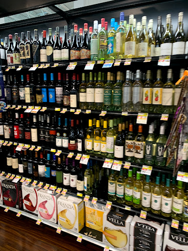 Grocery Store «Harris Teeter», reviews and photos, 33 Office Park Rd, Hilton Head Island, SC 29928, USA