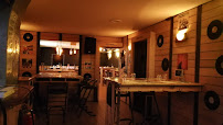 Atmosphère du Restaurant français L'essentiel Restaurant Bar concert à Brive-la-Gaillarde - n°6