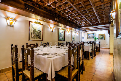 Restaurante Las Tinajas - C. Martínez Campos, 17, 18002 Granada, Spain