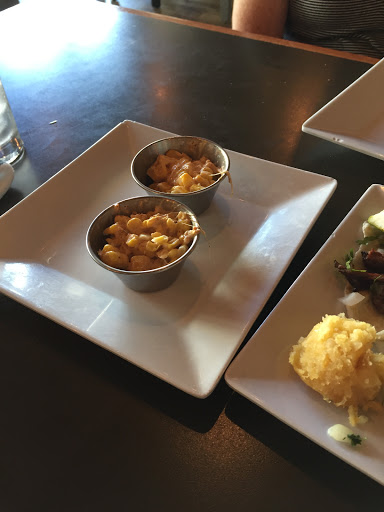 Shopping Mall «Quadrangle Shopping Center», reviews and photos, 2828 Routh St #500, Dallas, TX 75201, USA