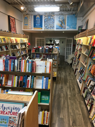 Book Store «Winchester Book Gallery», reviews and photos, 185 N Loudoun St, Winchester, VA 22601, USA