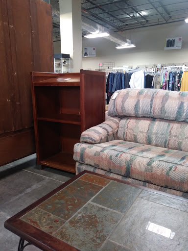 Thrift Store «The Salvation Army», reviews and photos