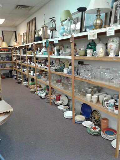 Thrift Store «Classy Rags Thrift Store», reviews and photos, 1520 S Fairmont Ave, Lodi, CA 95240, USA