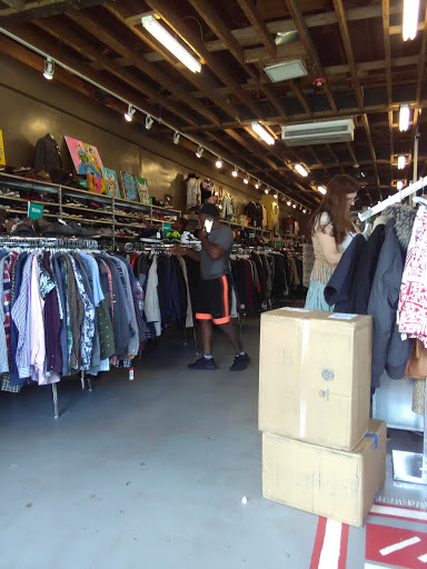 Used Clothing Store «Buffalo Exchange Charlotte», reviews and photos, 1521 Central Ave, Charlotte, NC 28205, USA