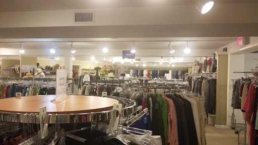 Thrift Store «Re-Uzit Shop of New Holland», reviews and photos, 707 W Main St, New Holland, PA 17557, USA