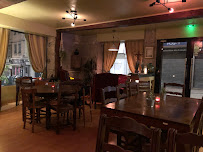 Atmosphère du Restaurant Le Comptoir des Terroirs - Bar à Cocktails à Vienne - n°6