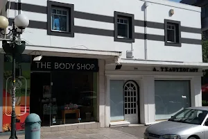 THE BODY SHOP image