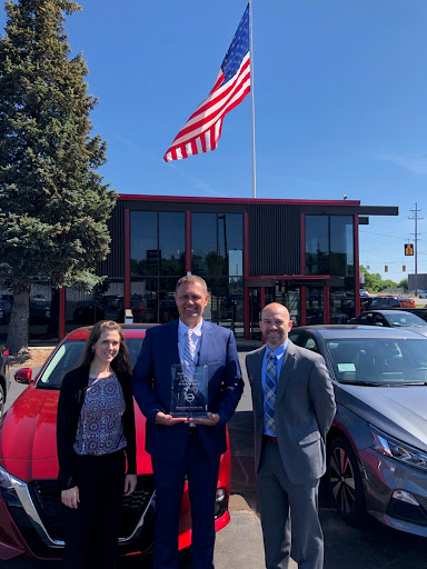 Car Dealer «DeMaagd GMC Nissan - New and Used Car Sales», reviews and photos, 333 W Dickman Rd, Battle Creek, MI 49037, USA