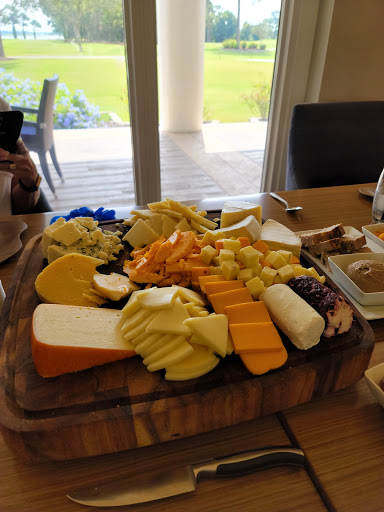 Golf Course «The Clubs of Kingwood - Deerwood Clubhouse», reviews and photos, 1717 Forest Garden Dr, Kingwood, TX 77345, USA