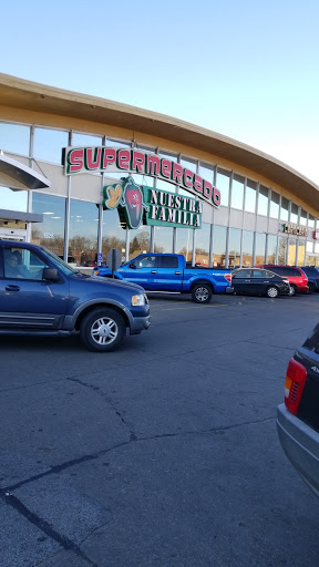 Grocery Store «Supermercado Nuestra Familia», reviews and photos, 1826 Vinton St, Omaha, NE 68108, USA
