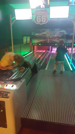 Bowling Alley «BAM! Ultimate Entertainment Center», reviews and photos, 478 E 16th St, Holland, MI 49423, USA