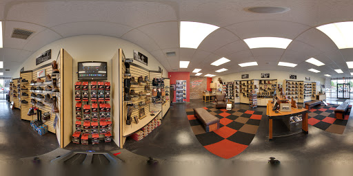 Shoe Store «Red Wing», reviews and photos, 1707 S Campbell Ave, Springfield, MO 65807, USA