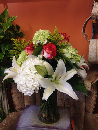 Florist «Sunset Florist», reviews and photos, 470 Bergen Blvd, Ridgefield, NJ 07657, USA