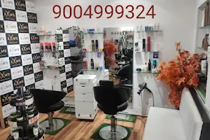 Sam's Unisex salon image