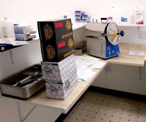 Tattoo Shop «Mystic Addiction Tattoos», reviews and photos, 818 N Kansas Ave, Topeka, KS 66608, USA