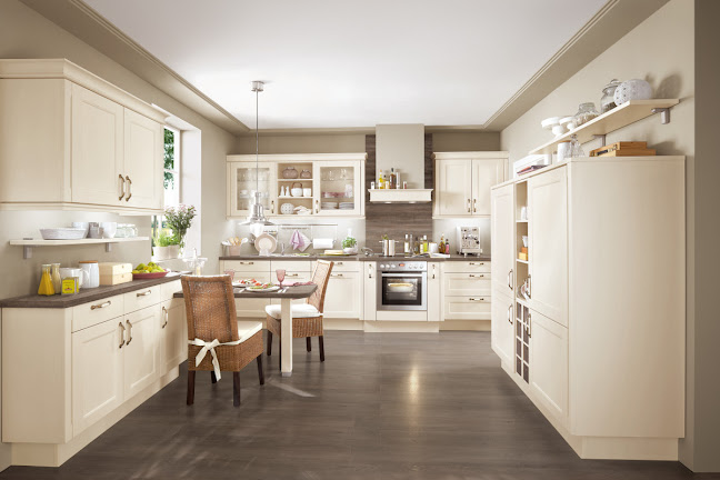 Puszkina 38, 62-030 Luboń