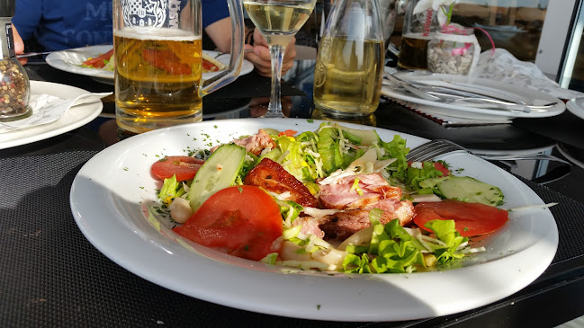 http://beachhotelcroatia.com/