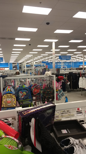 Clothing Store «Ross Dress for Less», reviews and photos, 7065 Cermak Rd, Berwyn, IL 60402, USA