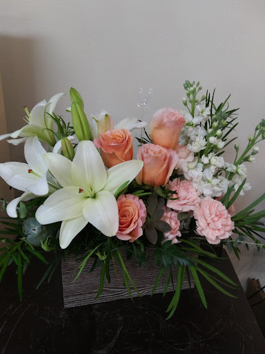 Florist «Blooms & Bouquets», reviews and photos, 2502 N Howard Ave, Tampa, FL 33607, USA