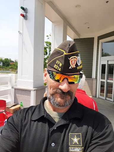 State Liquor Store «NH Liquor & Wine Outlet», reviews and photos, 68 Elm St, Manchester, NH 03103, USA