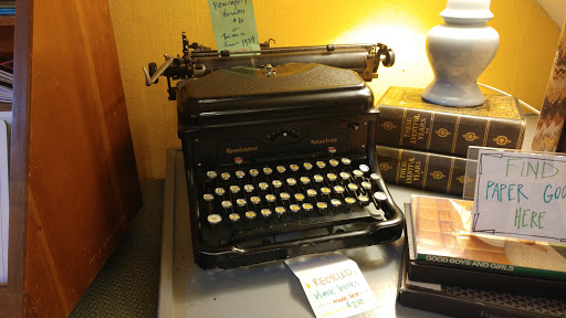 Book Store «Riverby Books», reviews and photos, 805 Caroline St, Fredericksburg, VA 22401, USA