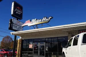 Pizza Hut image