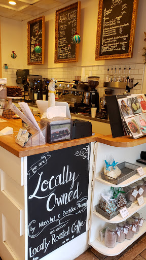 Bakery «Oakleaf Cakes Bake Shop», reviews and photos, 12 Westland Ave, Boston, MA 02115, USA