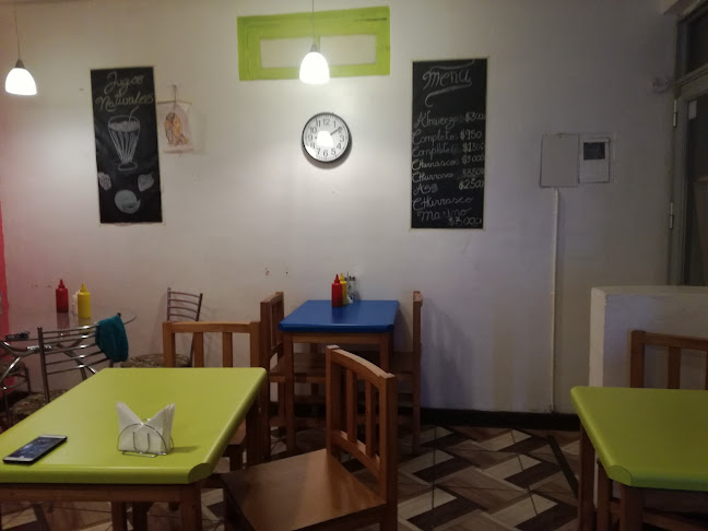 Opiniones de Delicias De Plaza Pinto en Los Ángeles - Restaurante