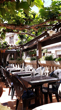 Atmosphère du Restaurant La Table Ronde à Carcassonne - n°9