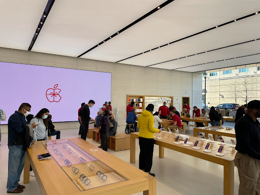 Computer Store «Apple Avalon», reviews and photos, 8130 Avalon Blvd, Alpharetta, GA 30009, USA