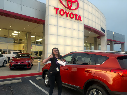 Ford Dealer «Oxmoor Auto Group», reviews and photos, 8001 Shelbyville Rd, Louisville, KY 40222, USA