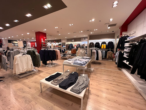 celio club à Aubervilliers