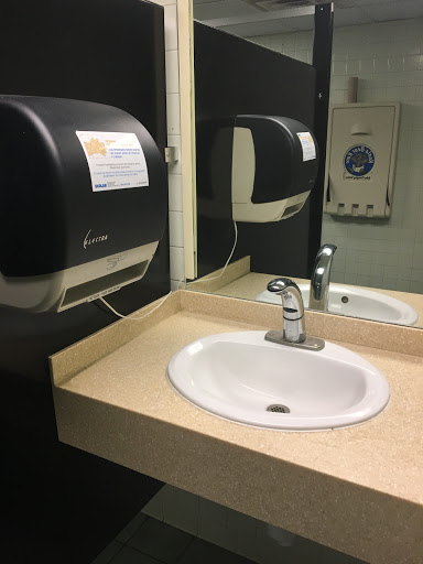 Grocery Store «Family Fare Supermarket», reviews and photos, 992 S Main St, Cheboygan, MI 49721, USA