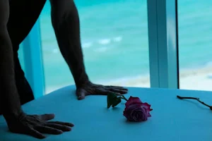 Resort Massage Service; Massage at home or work with the Best Treatment in Miami for Recovery or Relaxation image