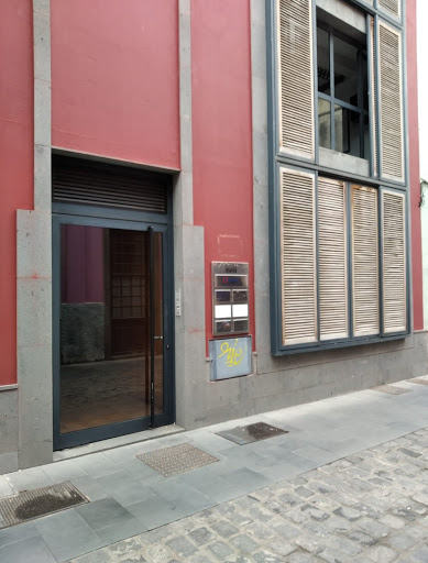 escuela de azafatas Eurocanarias