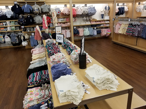 Clothing Store «Gap Factory Store», reviews and photos, 820 W Stacy Rd, Allen, TX 75013, USA