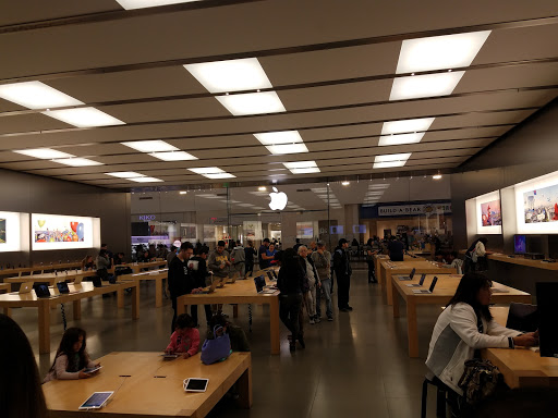 Computer Store «Apple Los Cerritos», reviews and photos, 242 Los Cerritos Center, Cerritos, CA 90703, USA