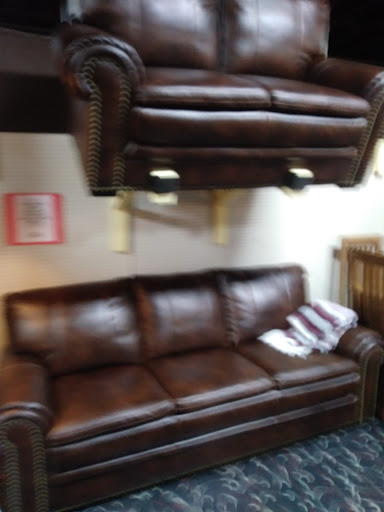 Flea Market «Springfield Flea Market & Gifts», reviews and photos, 1325 E Trafficway St, Springfield, MO 65802, USA