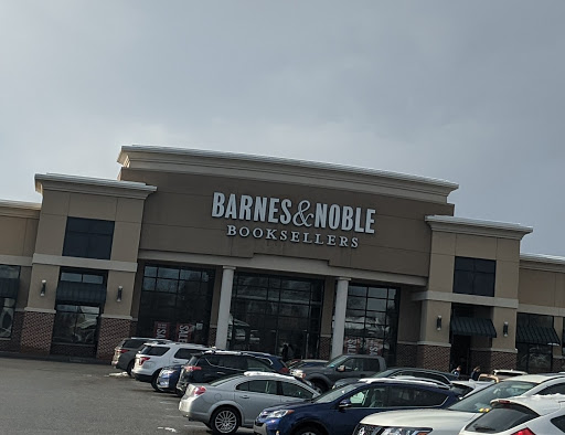 Book Store «Barnes & Noble», reviews and photos, 58 S 32nd St, Camp Hill, PA 17011, USA