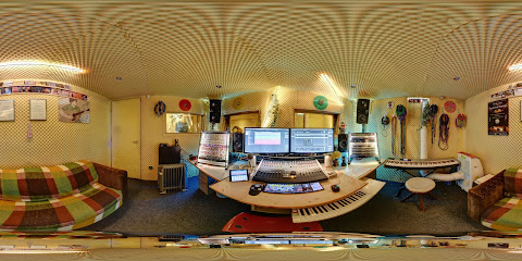 HangStudio Recording and Mastering Studio in Budapest