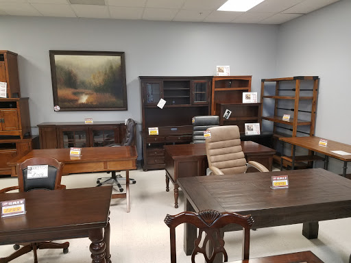 Furniture Store «Louisville Overstock Furniture Warehouse», reviews and photos, 1050 E Lewis and Clark Pkwy, Clarksville, IN 47129, USA