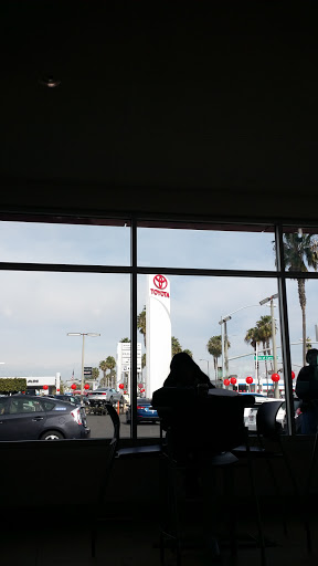 Toyota Dealer «Frank Toyota», reviews and photos