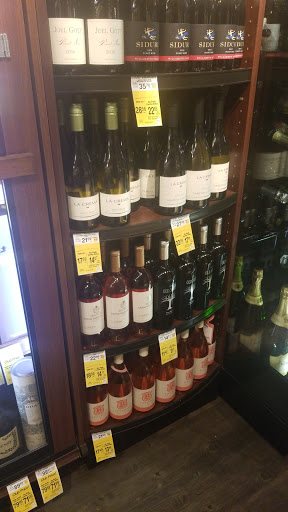 Grocery Store «Safeway», reviews and photos, 20620 W Homestead Rd, Cupertino, CA 95014, USA