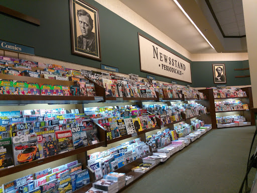 Book Store «Barnes & Noble», reviews and photos, 1441 W Webster Ave, Chicago, IL 60614, USA