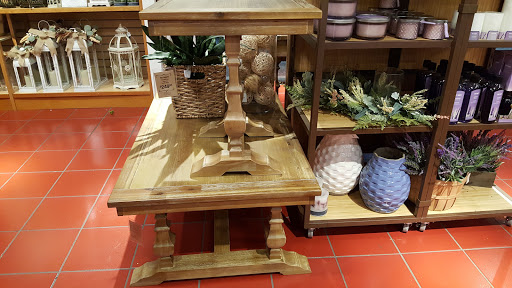 Home Goods Store «Pier 1 Imports», reviews and photos, 11211 SE 82nd Ave, Happy Valley, OR 97086, USA