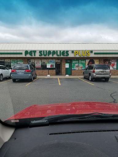 Pet Supply Store «Pet Supplies Plus», reviews and photos, 42241 Garfield Rd, Charter Twp of Clinton, MI 48038, USA