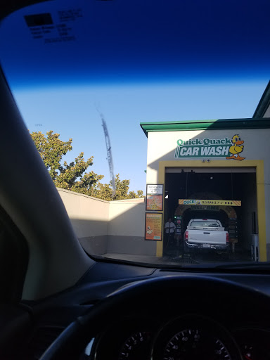 Car Wash «Quick Quack Car Wash - College Oaks», reviews and photos, 49 Bicentennial Cir, Sacramento, CA 95826, USA