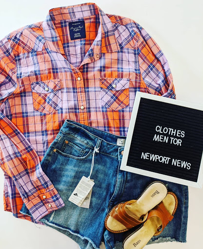 Used Clothing Store «Clothes Mentor», reviews and photos, 306 Oyster Point Rd, Newport News, VA 23602, USA